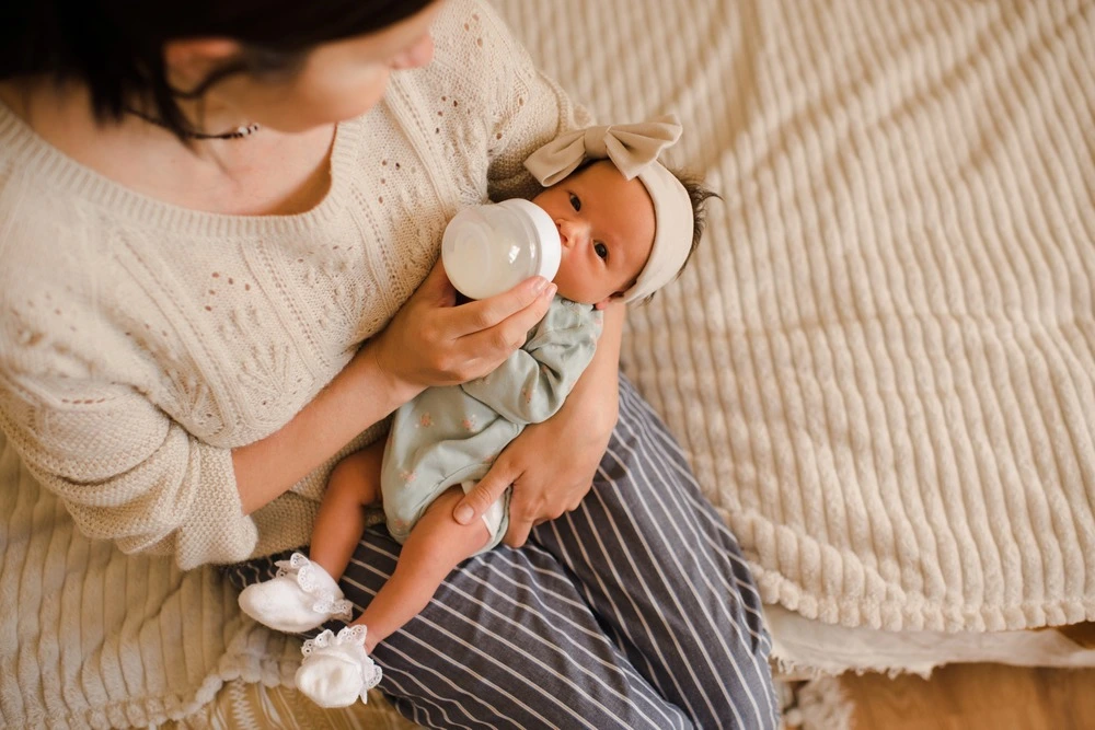 eat-play-sleep-schedule-for-babies-smart-sleep-coach-by-pampers